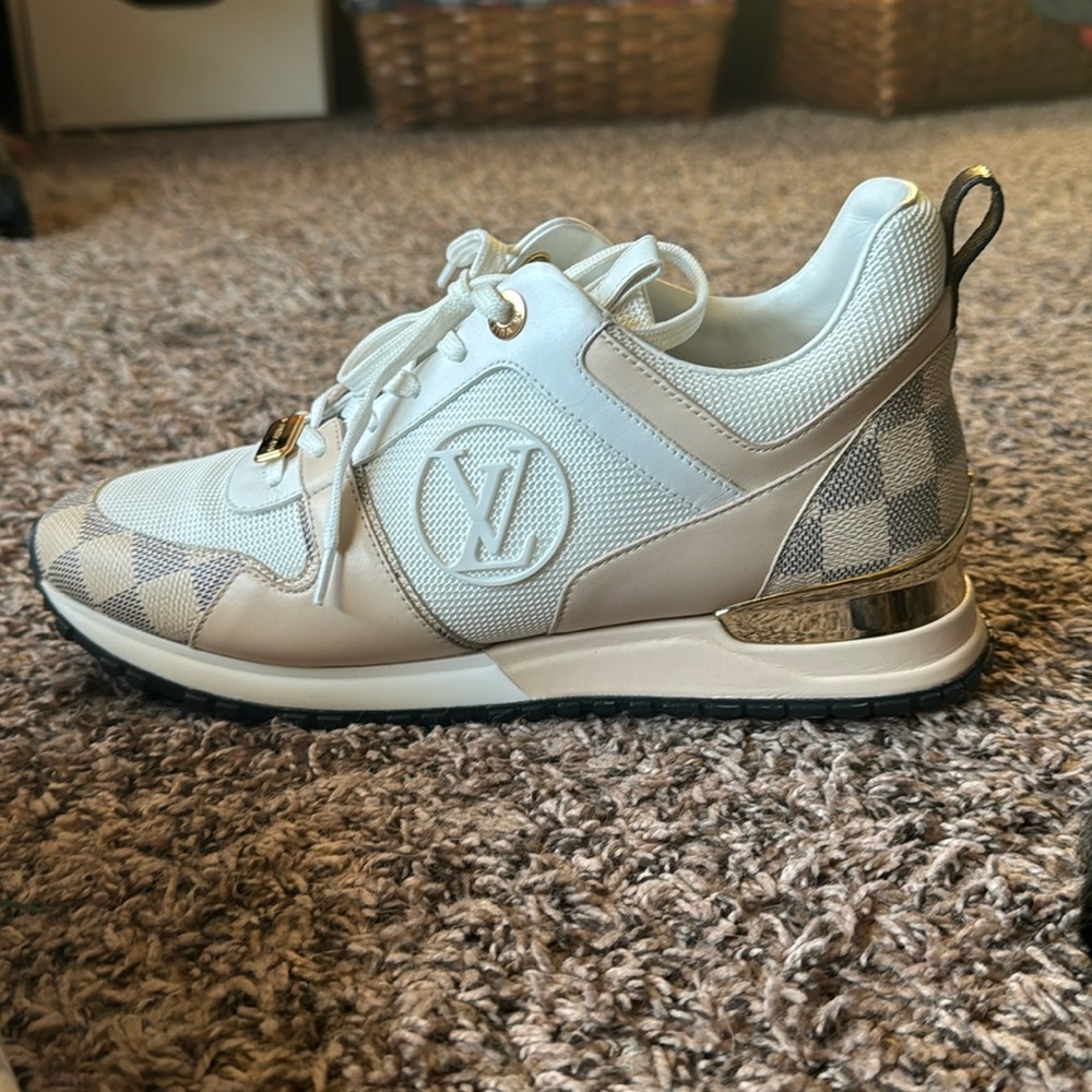 Louis Vuitton Sneakers